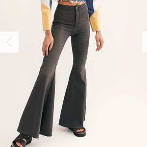 Free People We the Free flare jeans 26